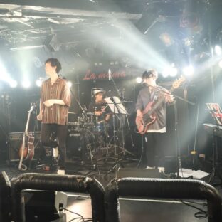 新曲「OVER GROUND」ライブ映像公開！